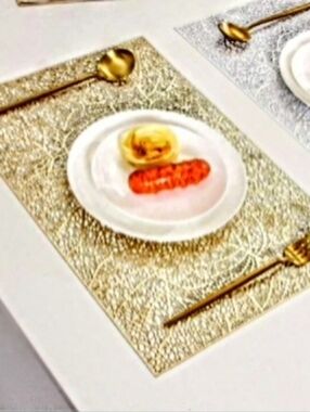 4 ELEGANT Gold Decorative Placemats